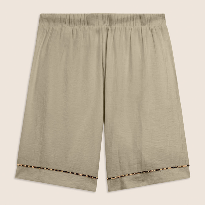 Pantaloni corti wide leg in tessuto crinkle