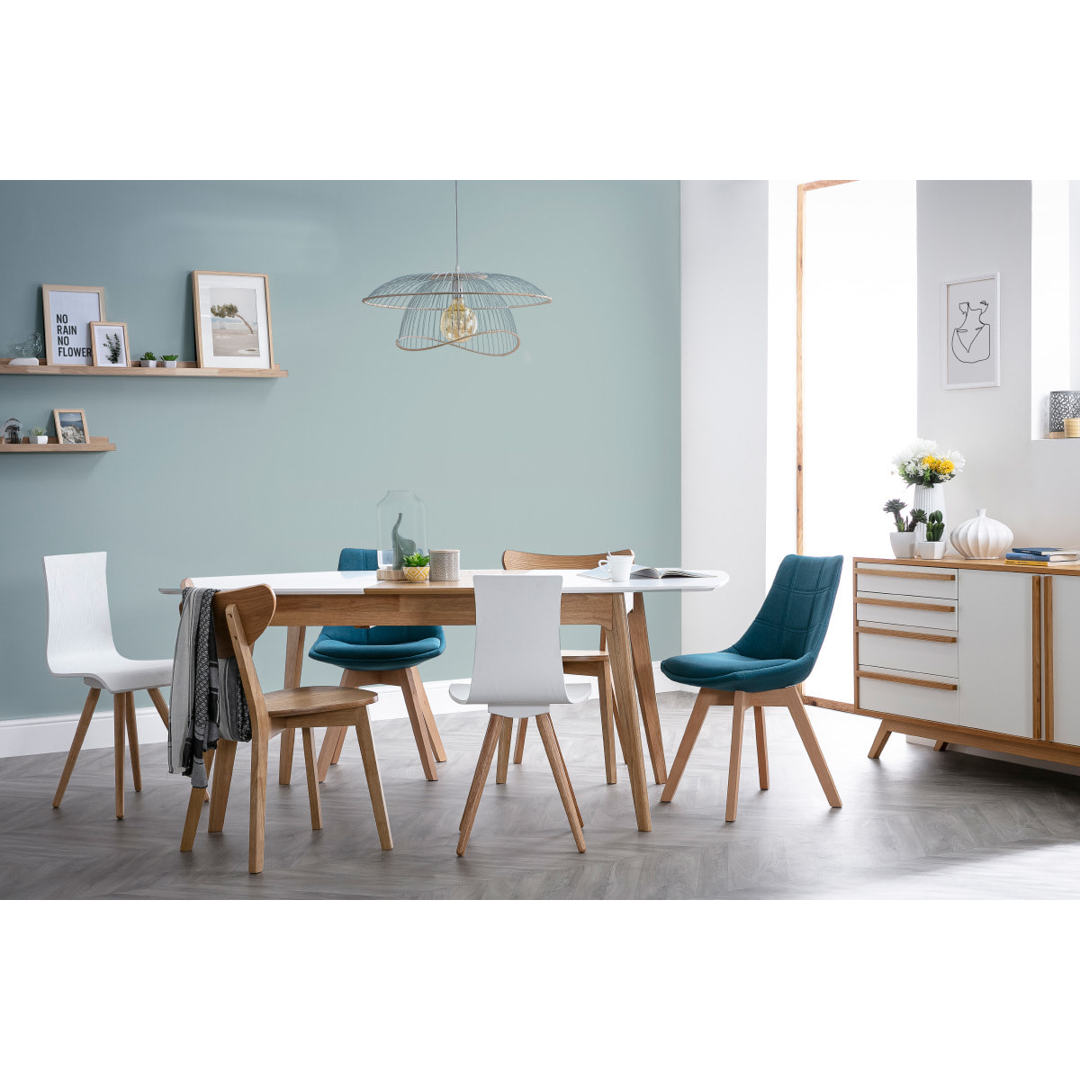 Chaises scandinaves en tissu bleu canard et bois clair (lot de 2) MATILDE