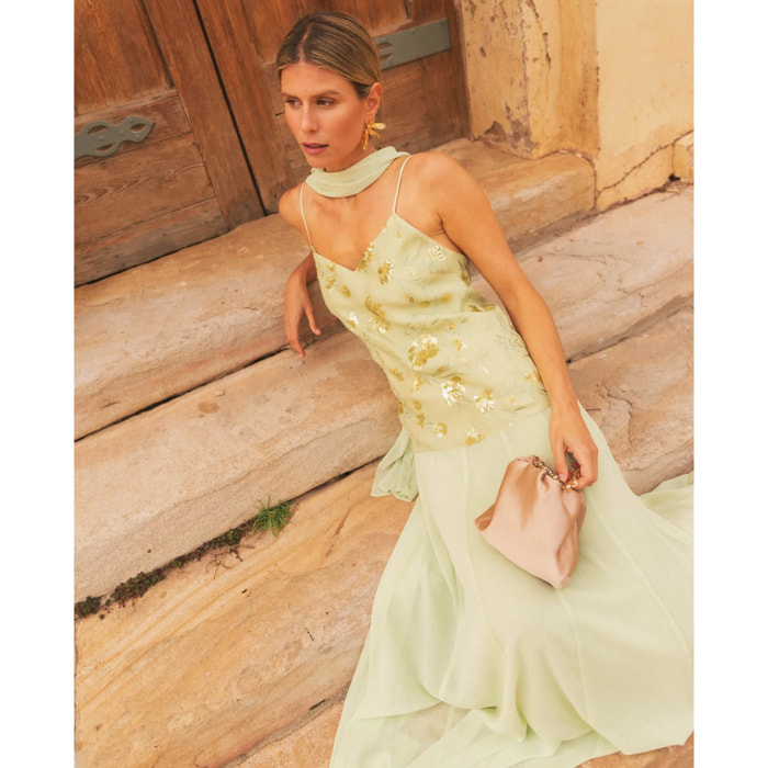 Vestido midi con cuerpo de bordados y gasa