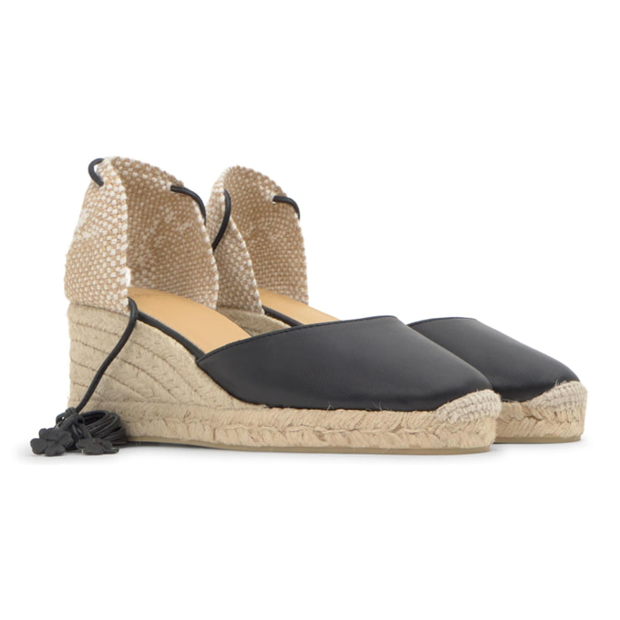 Alpargata Carina cuña de yute en napa con cordones de cuero
