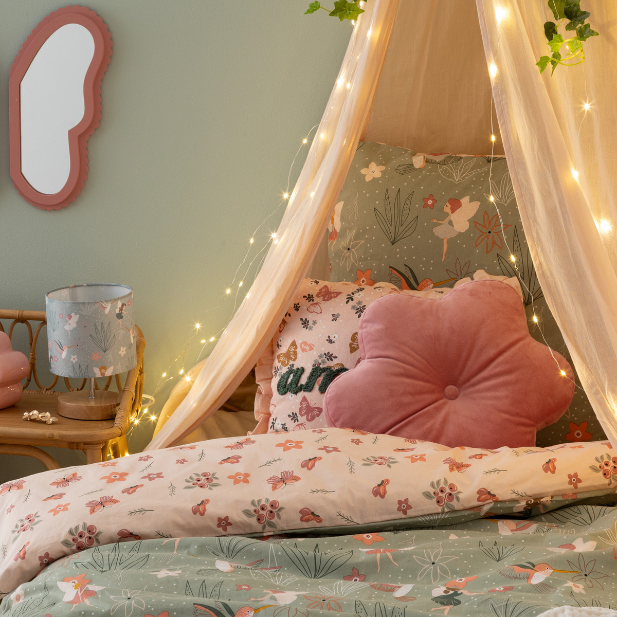 Coussin fleur "Amelia" rose D38cm