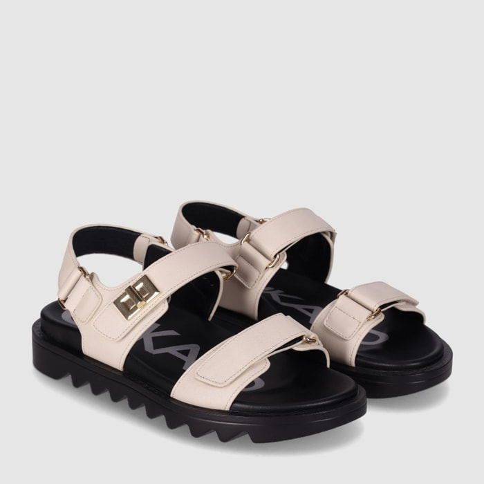 Sandalias - Beig - Tacón: Bajo
