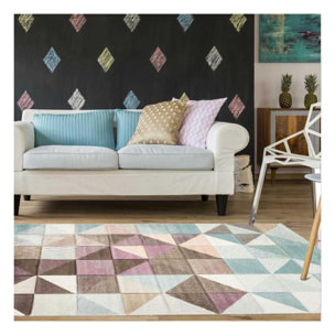 Petit tapis géométrique aux couleurs pastel