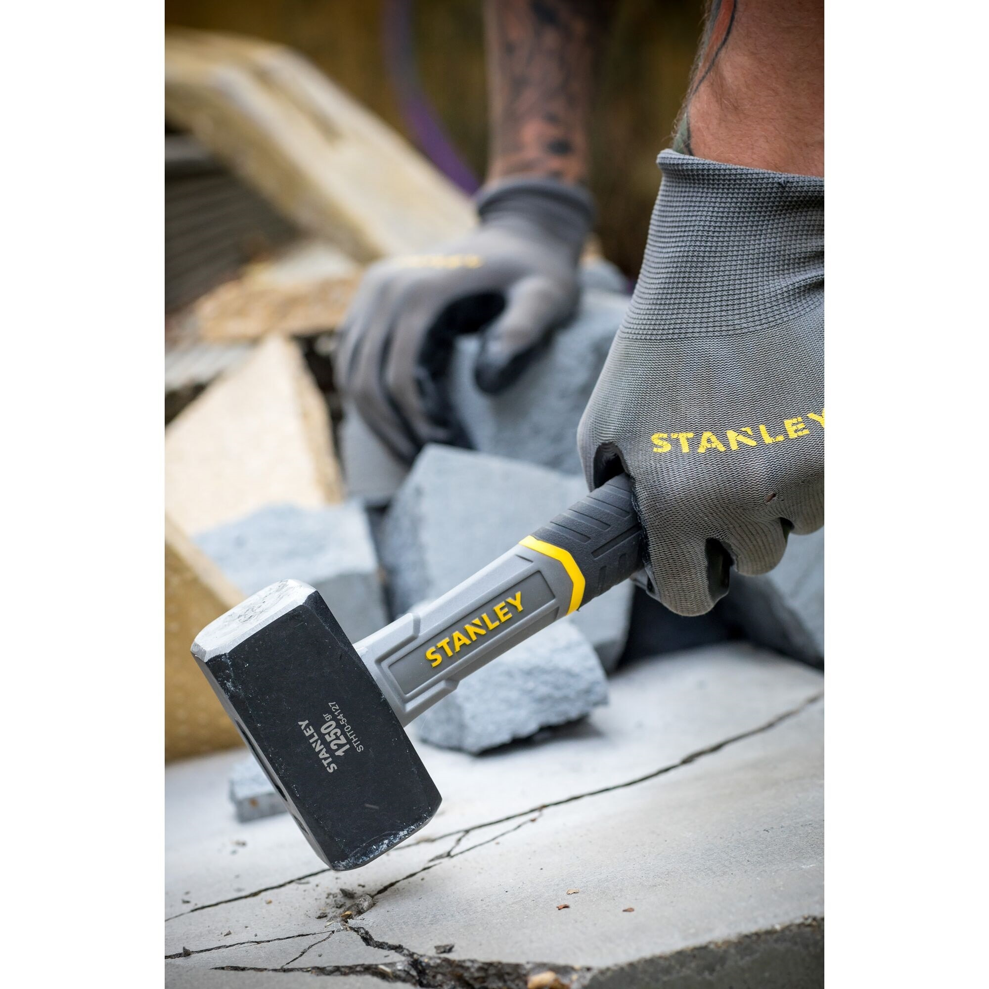 Massette manche fibre de verre angles abattus 1250g