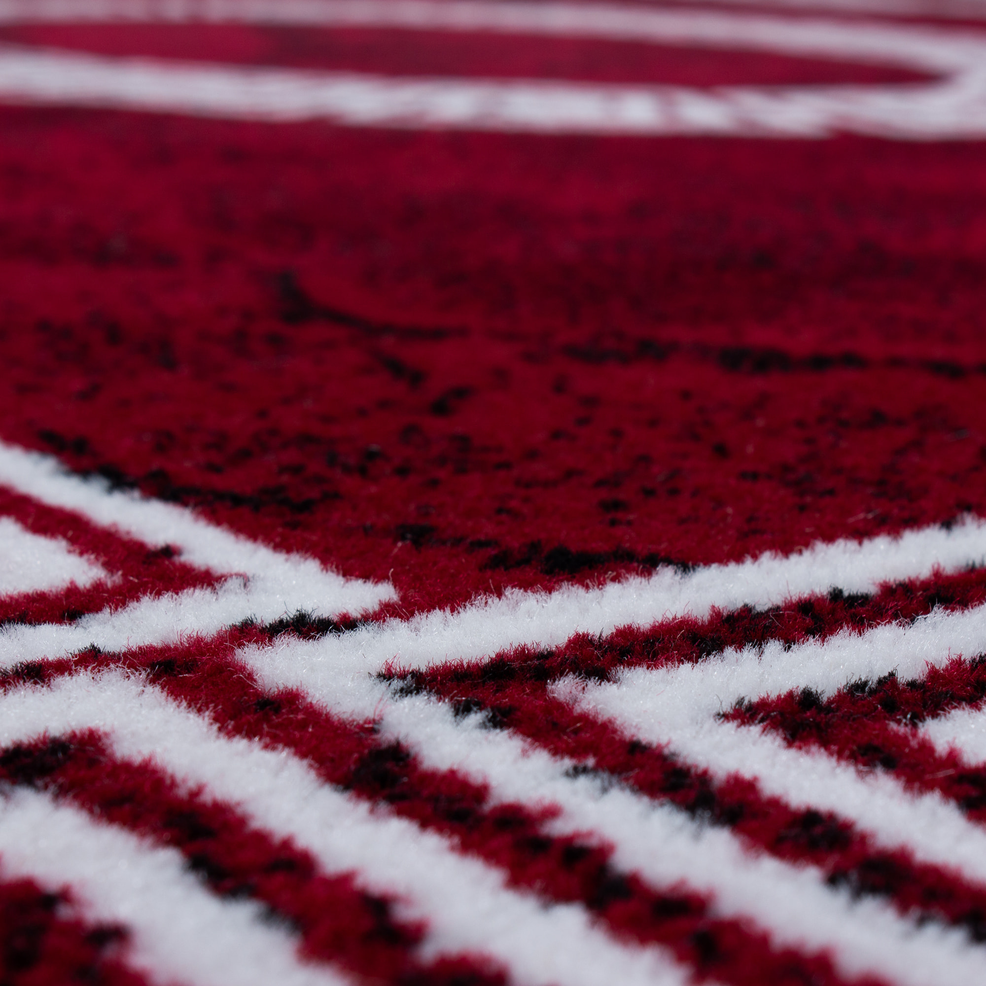 PLUS - Tapis à poils courts style grec rouge - PLU8009ROU