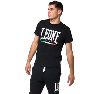 Completo set da uomo composto da t-shirt e pantaloncini Leone Vintage Basic