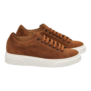 Sneakers stringate in vera pelle scamosciata