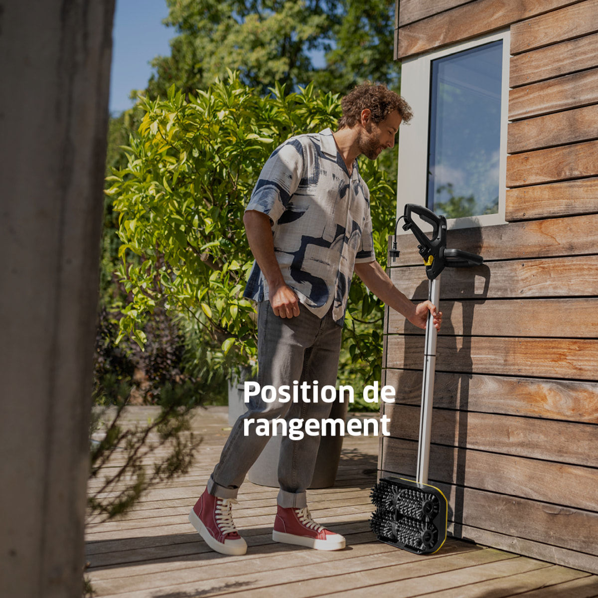 Nettoyeur de terrasses KARCHER PCL 6 - 4 brosses rotatives - idéal terrasse en bois