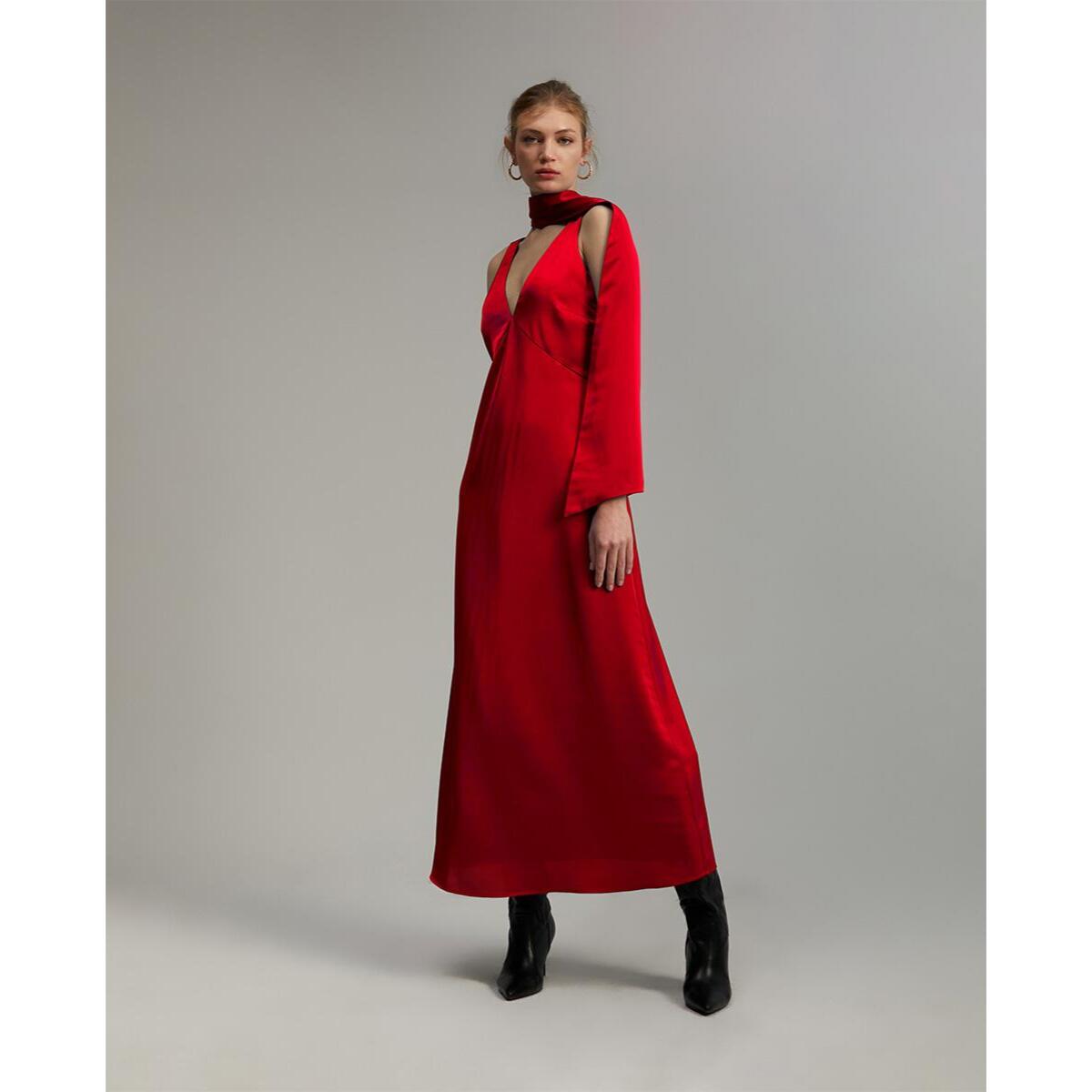 abito lungo in raso senza maniche