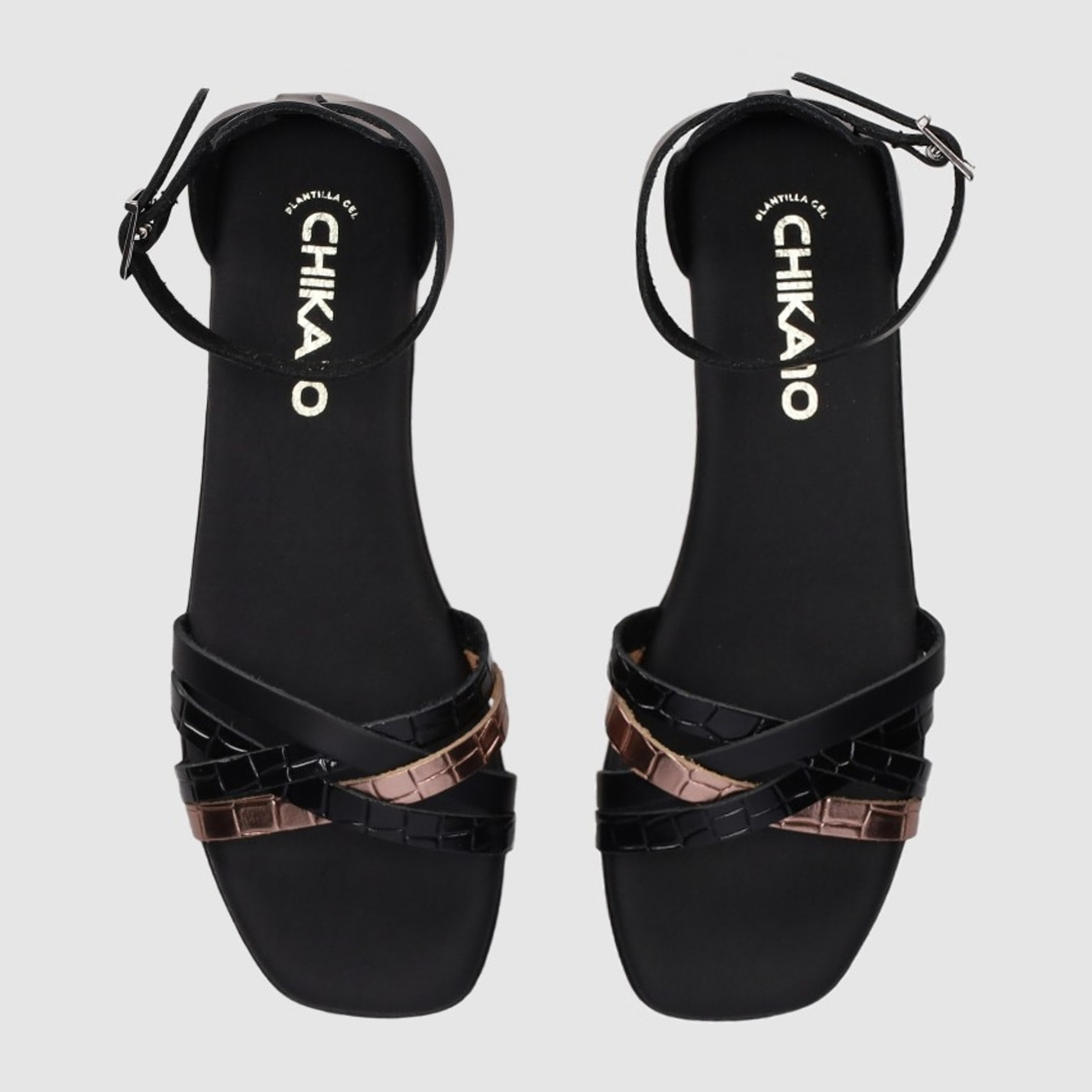 Sandalias de Piel - Negro - Tacón: Bajo