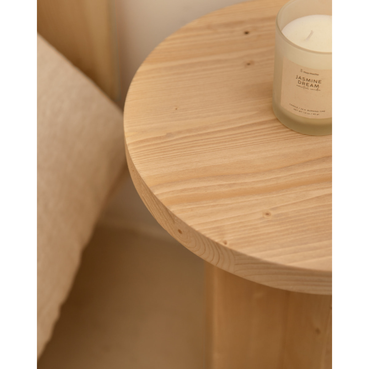 Table de chevet en bois massif ton chêne moyen 45x35cm Hauteur: 45 Longueur: 35 Largeur: 35