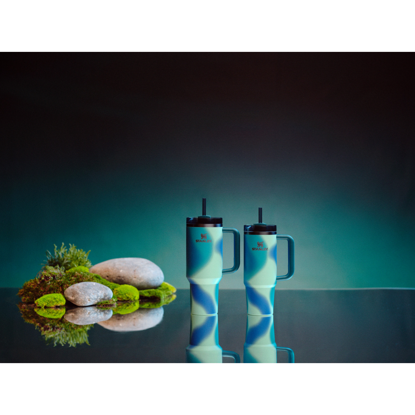 Botella de agua Isotermica - 1,18L - QUENCHER® H2.O FLOWSTATE™ TUMBLER - Coastal Teal Motion