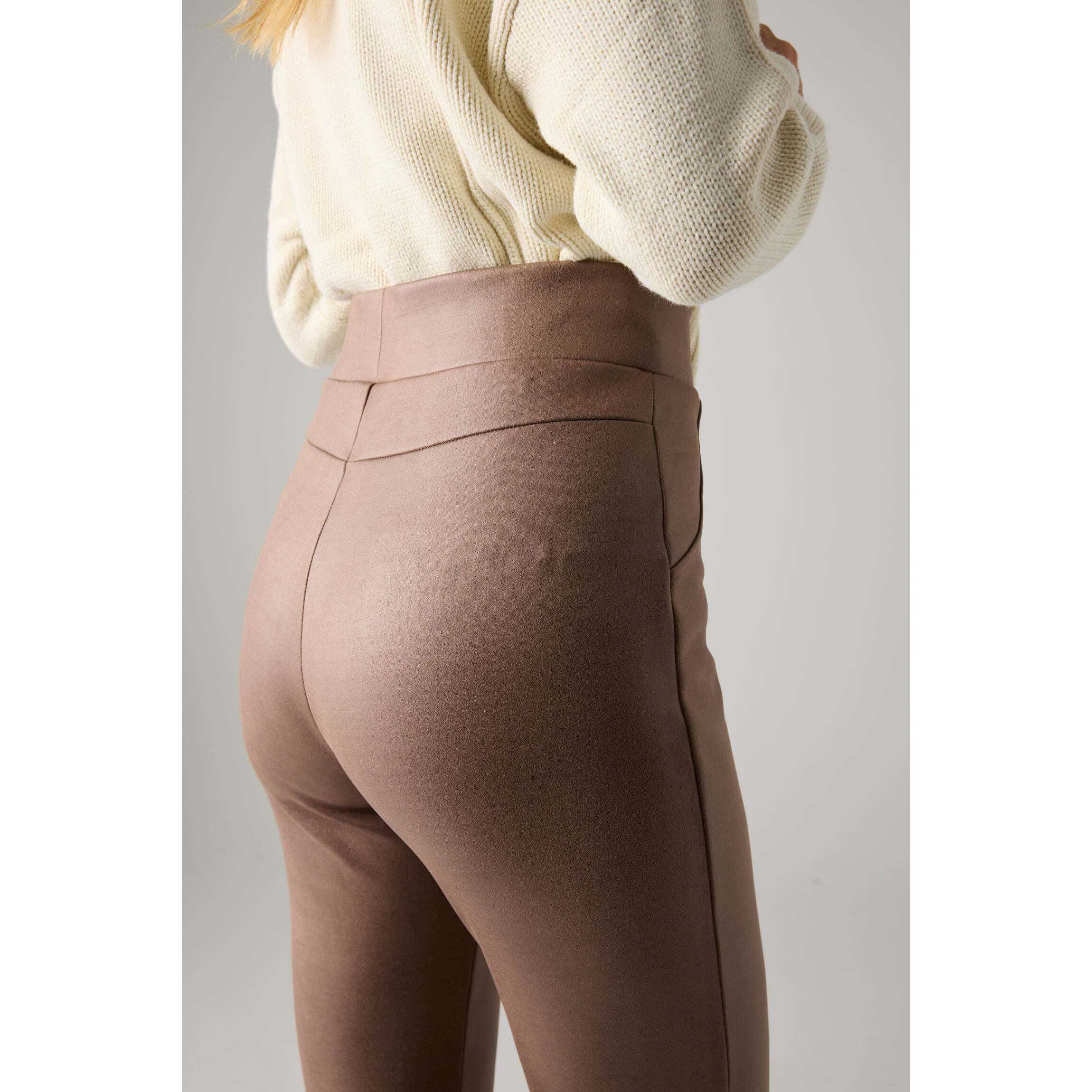 Leggings da donna con effetto metallizzato.