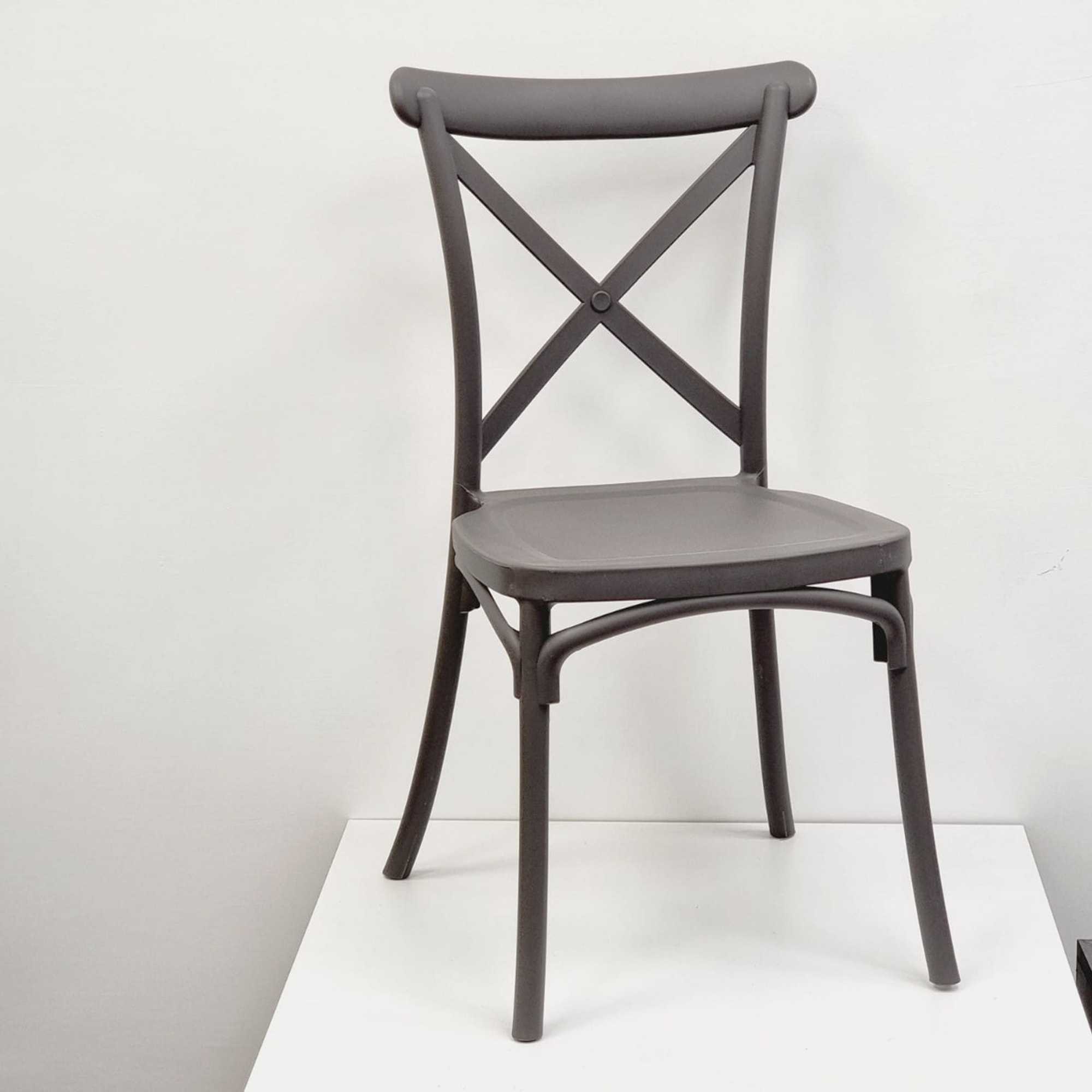 Set da, 4 Sedia Cross Grigia In Polipropilene per soggiorno, cucina e arredo bar