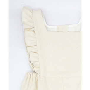 Peto con volantes blancos