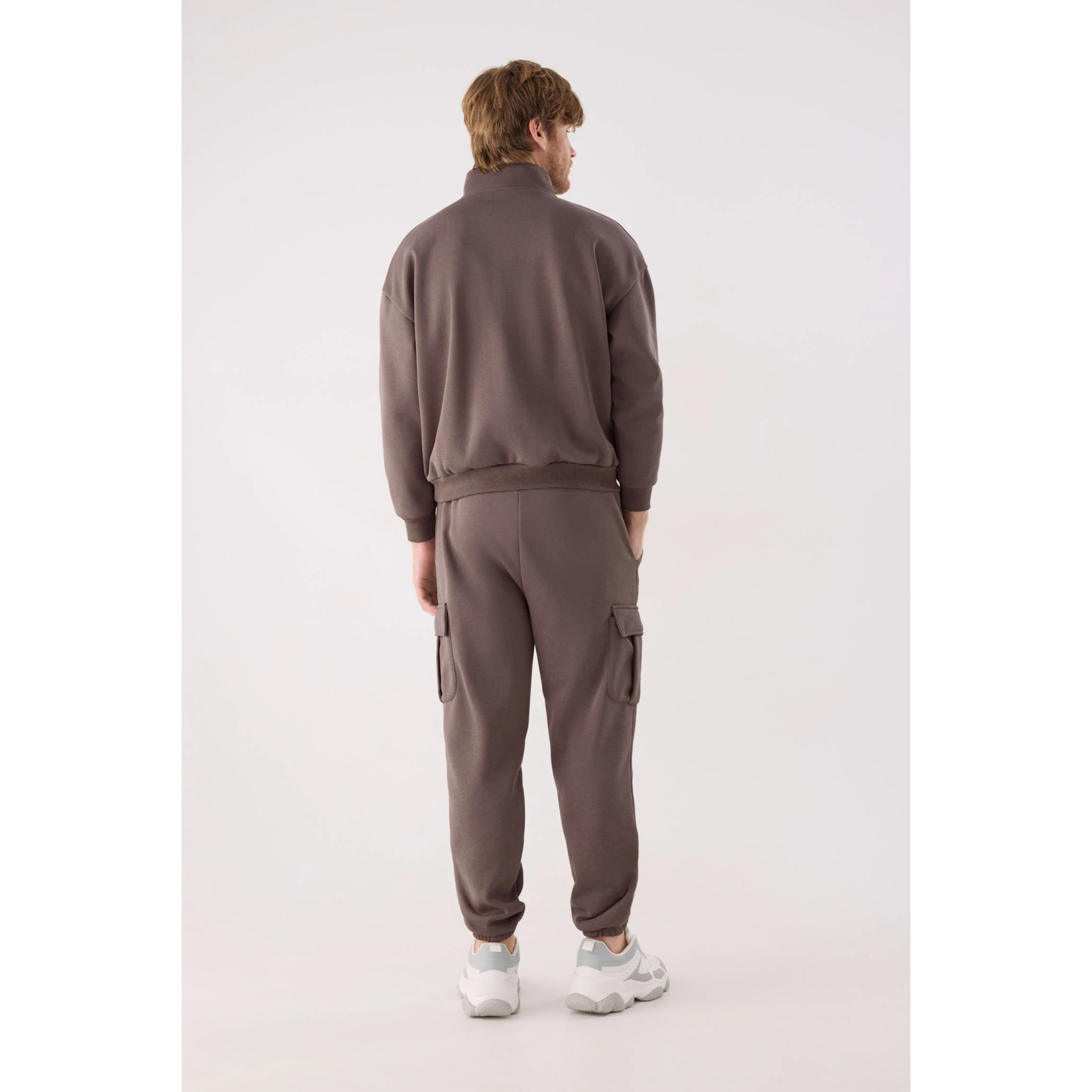 Sudadera deportiva hombre afelpada semi cremallera marrón