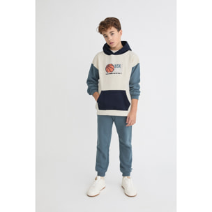 Conjunto niño sudadera con capucha crudo y azul y pantalón jogger, estampado de baloncesto | Color: Crudo | Street Monkey