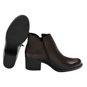 Tronchetto in vera pelle con tacco comodo