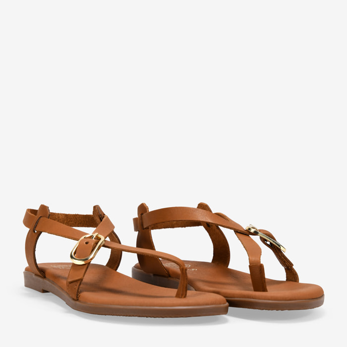 Sandalias de dedo cuero en piel con suela plana