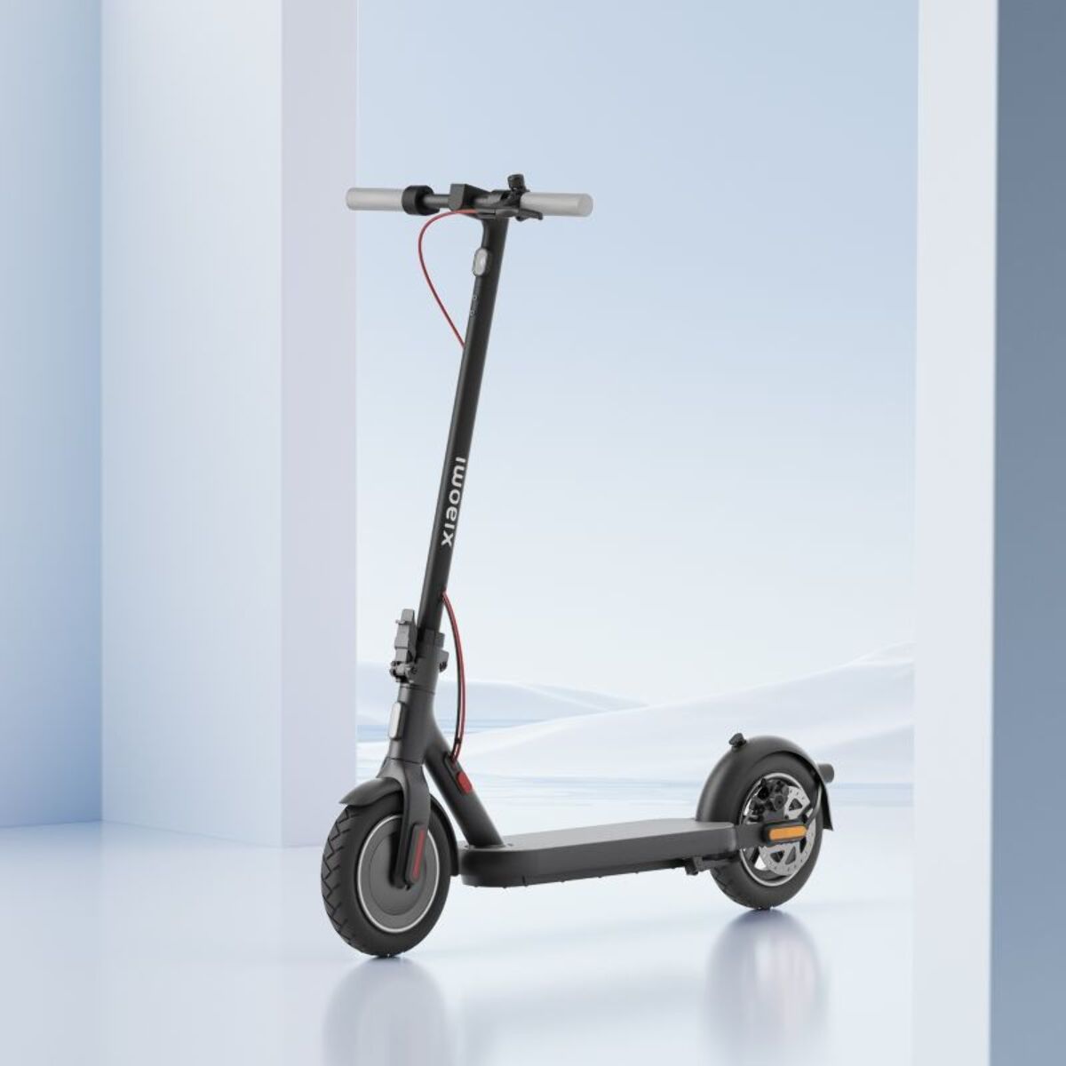 Trottinette électrique XIAOMI Scooter 4 2024