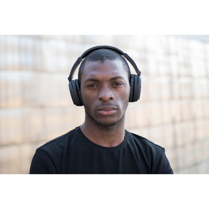 MAGNUSSEN H3 HEADPHONES en color Negro