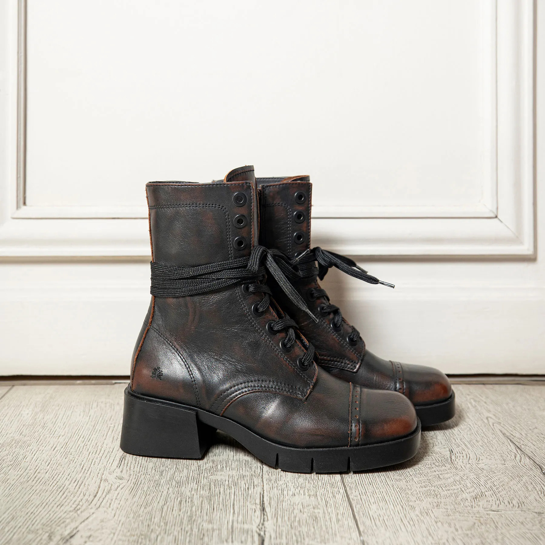 Botines 1287 ROMA CUERO / VARSOVIA color Cuero