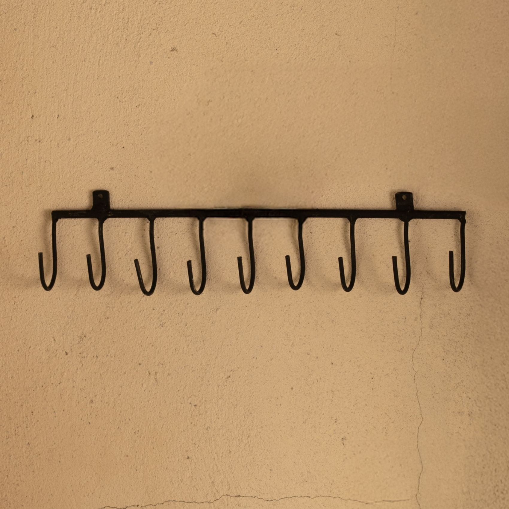 Portant avec patères en métal brut - Noir