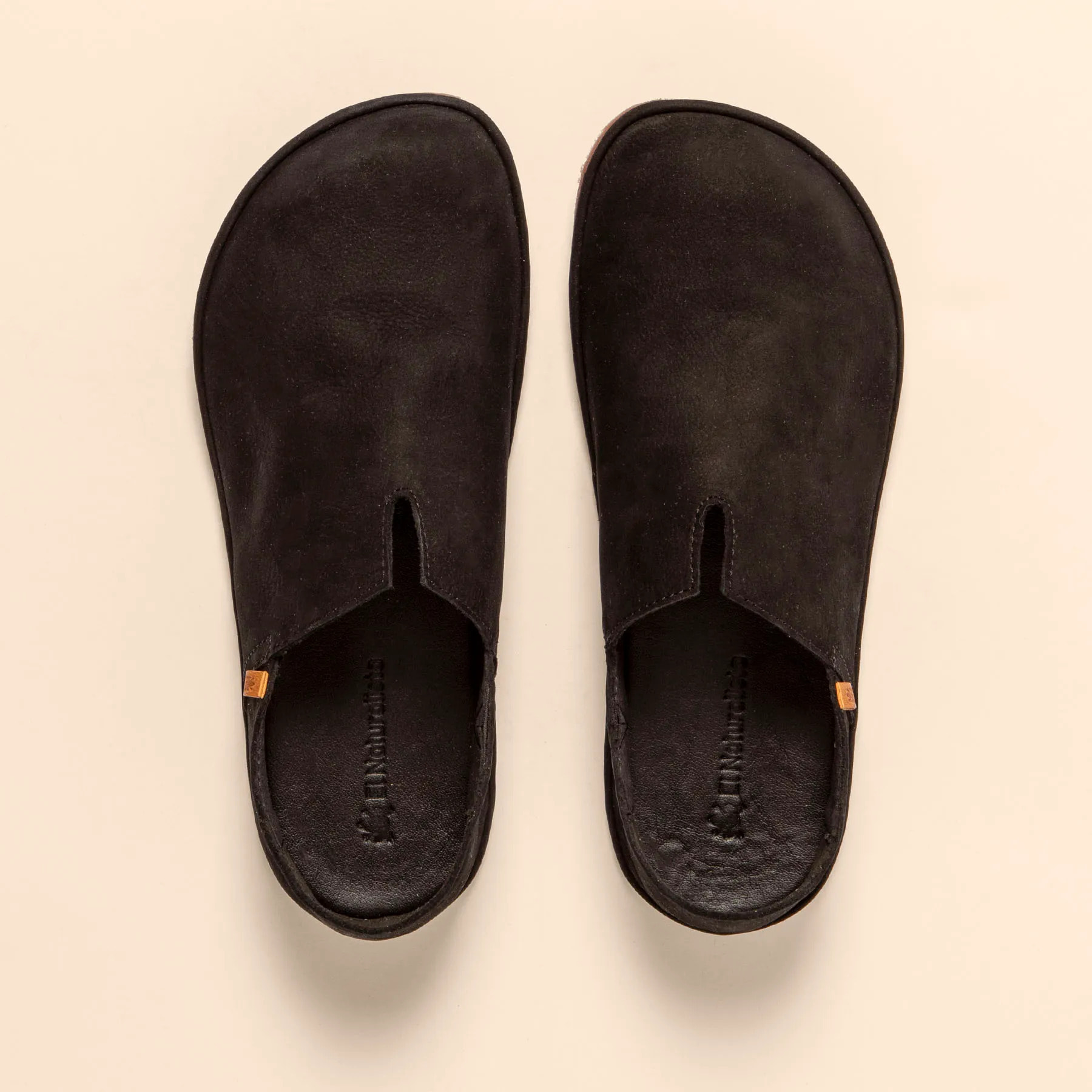 Zapatos N5673L NOBUCK LAVADO BLACK/ BARE color Black