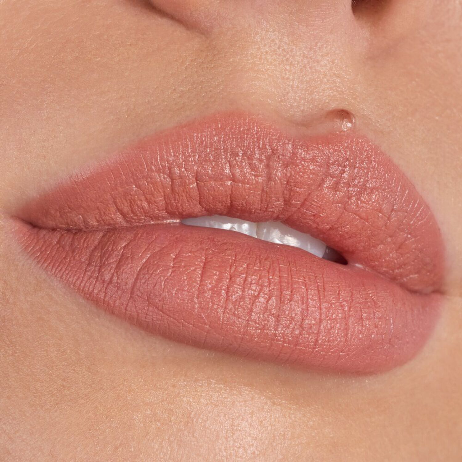 Scandalous Matte Lipstick - Rouge à Lèvres Hydratant Fini Mat