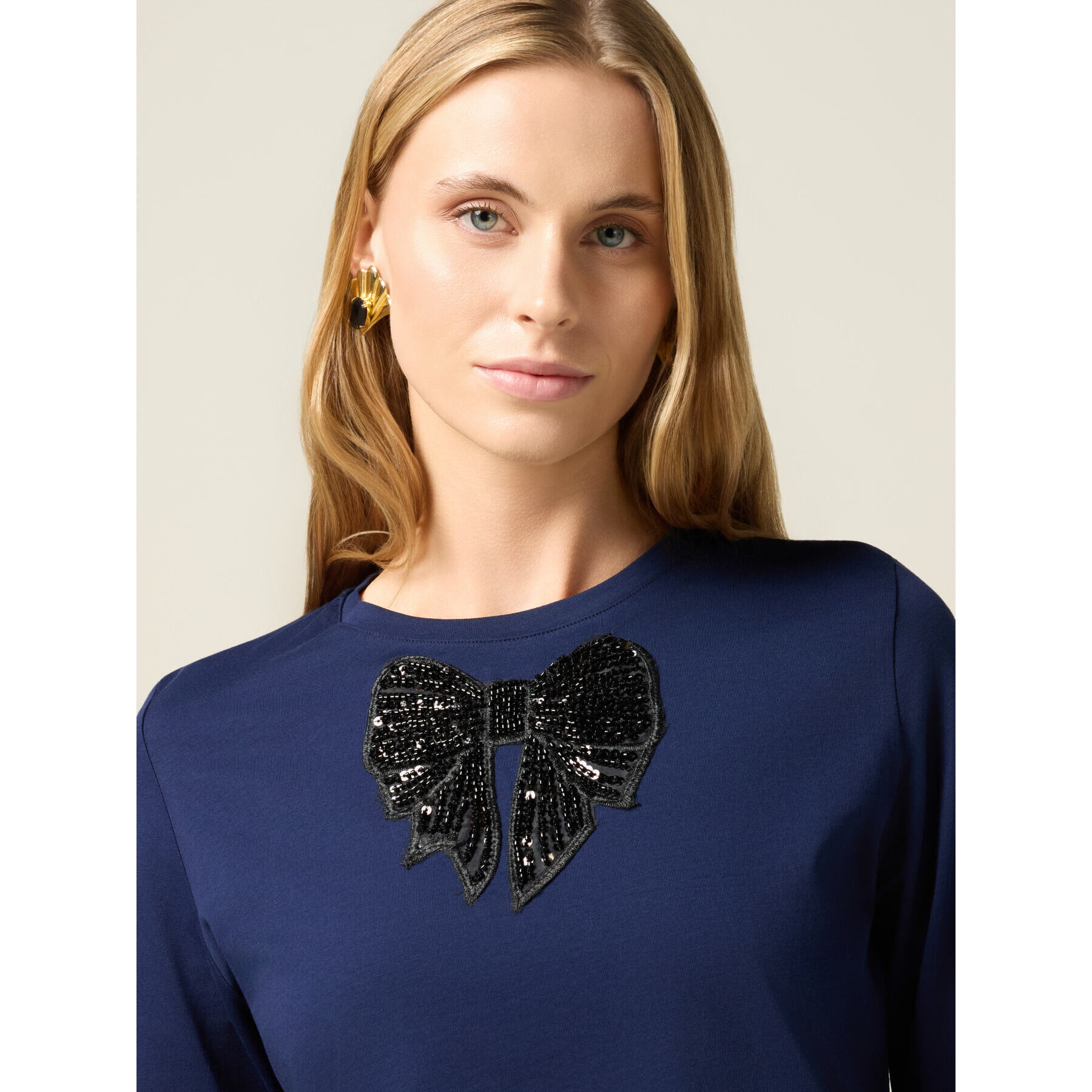 Oltre - Camiseta de jersey con parche de lentejuelas - Azul