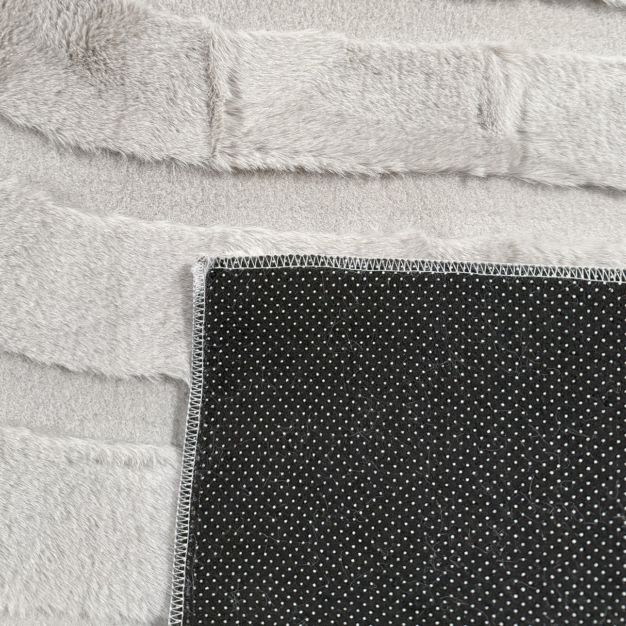 ALASKA - Tapis doux à motif arc gris