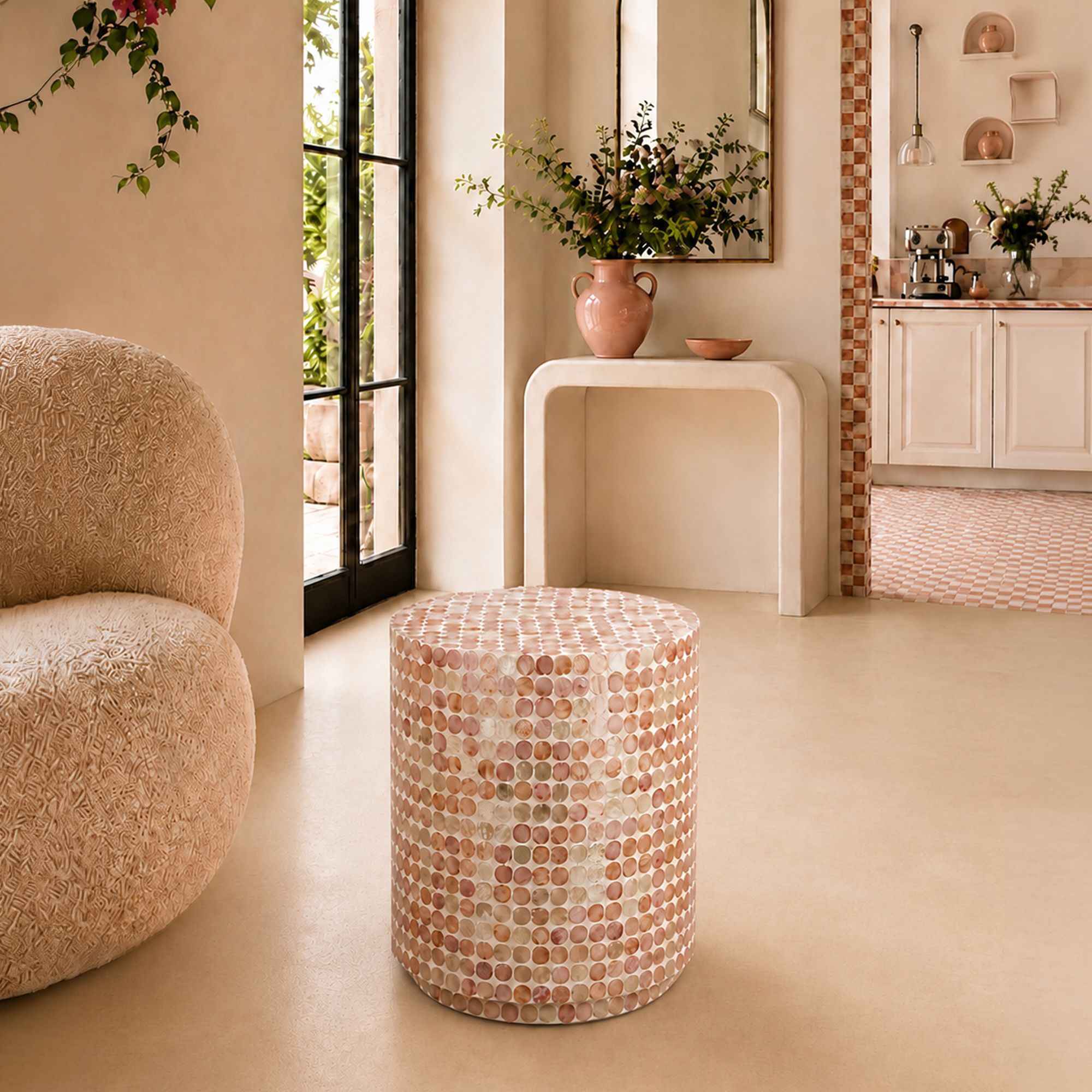 Table d'appoint cylindrique en coquille de capiz rose SOLNA