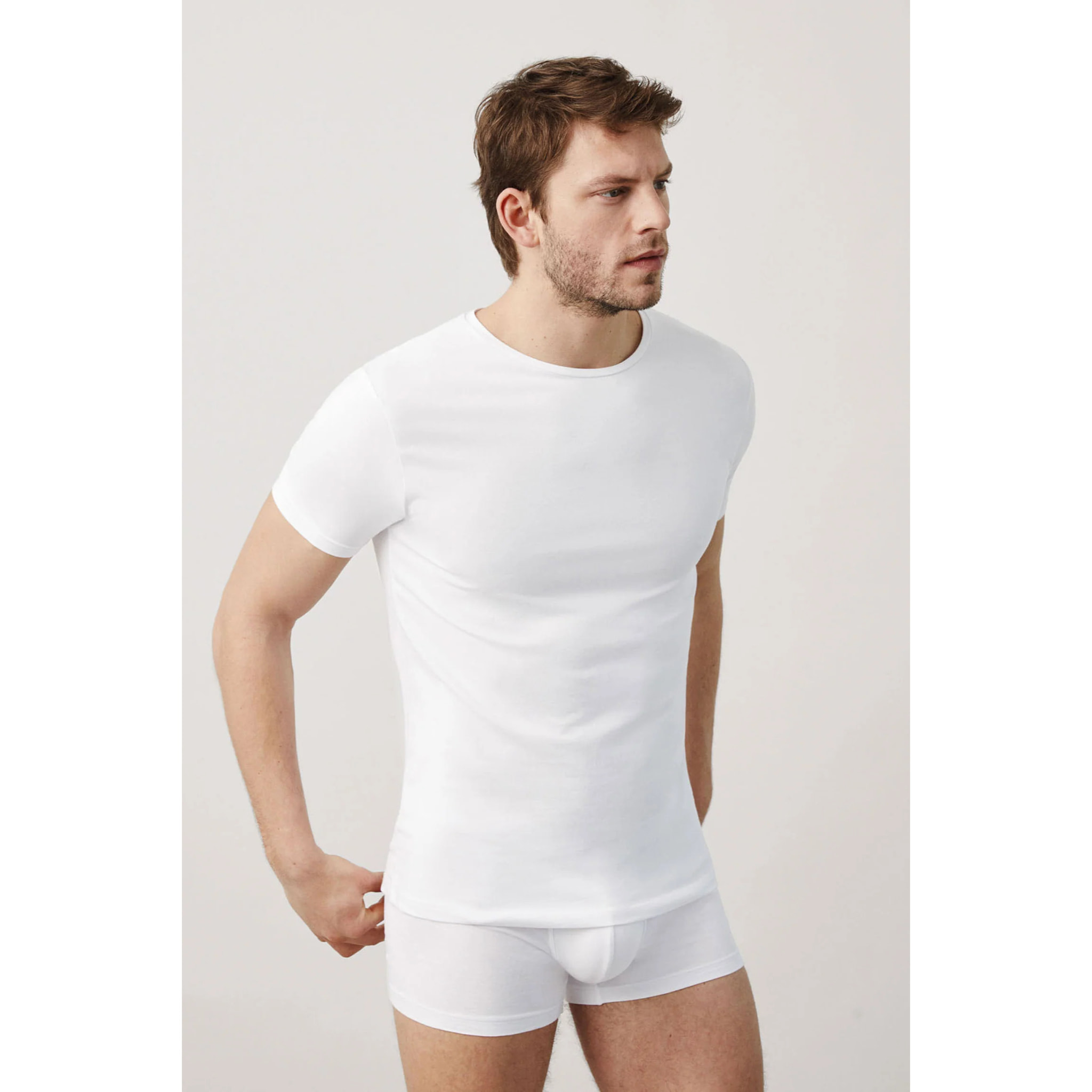 Maglietta bianca a maniche corte in cotone
