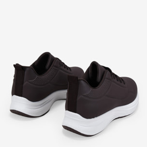 Zapatillas deportivas marrones con cordones