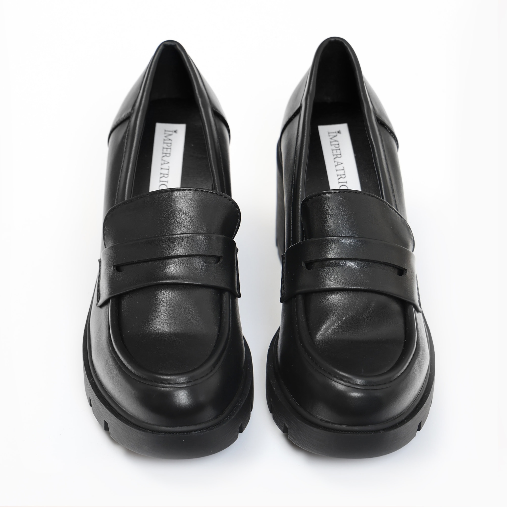 Mocassini in simil pelle con tacco comodo