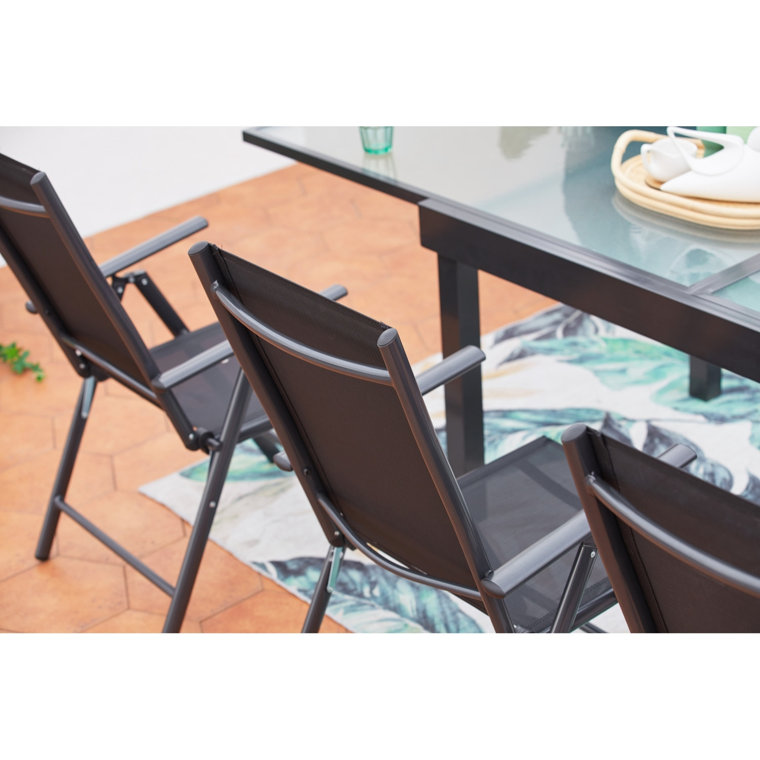 Table de jardin extensible et 8 fauteuils en alu et toile PVC CALAMATA