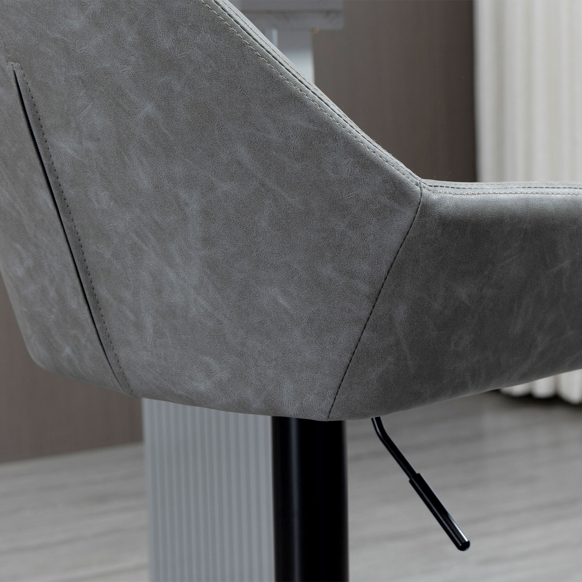 Lot de 2 tabourets de bar design - chaises de bar réglables pivotantes - acier noir synthétique effet vieilli