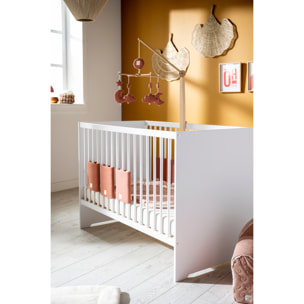 Lit bébé 120x60 avec têtes de lit panneaux laquées blanc et sommier réglable