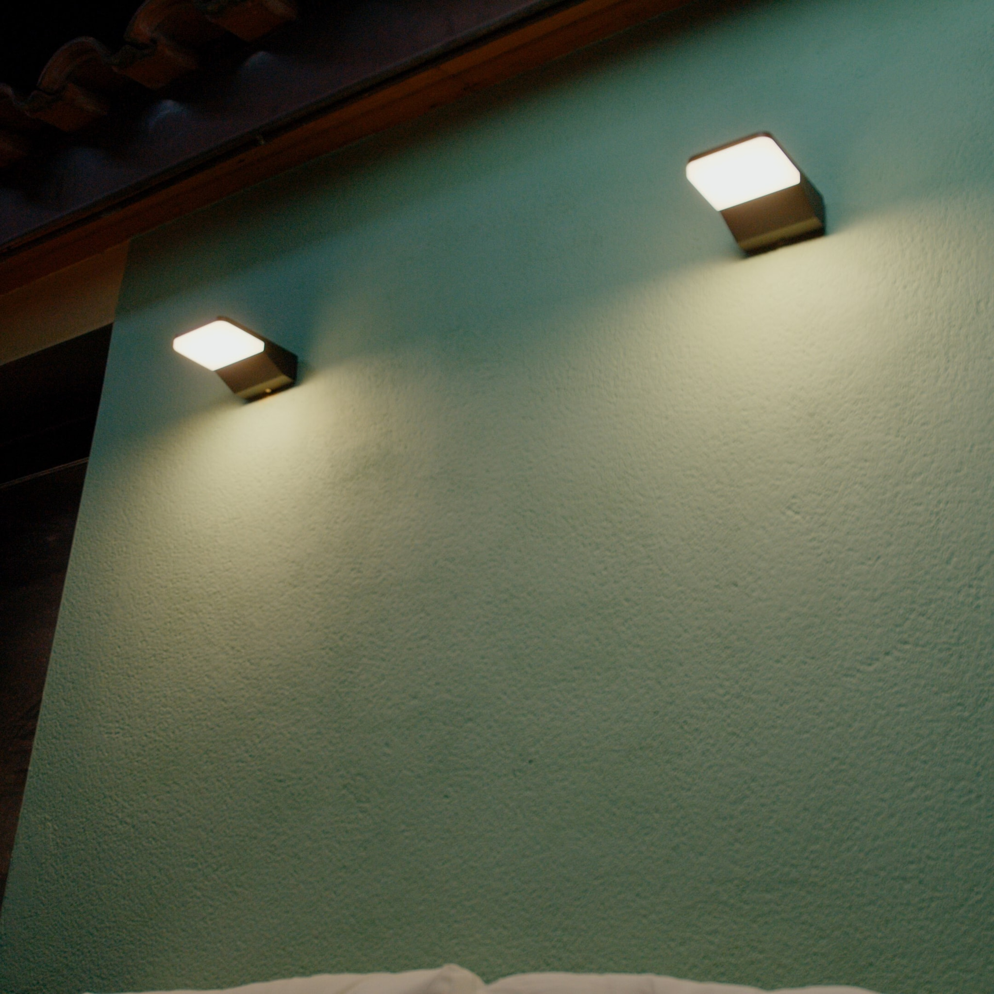 Forlight LIS - Foco Proyector de Jardín Solar con 3 Proyectores y 1 Placa Solar. Acero Inoxidable y Policarbonato Negro