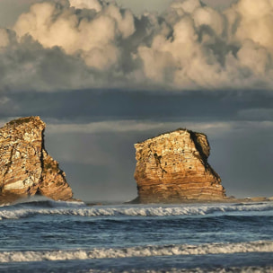 Tableau plage d'hendaye et les rochers des 2 jumeaux Toile imprimée