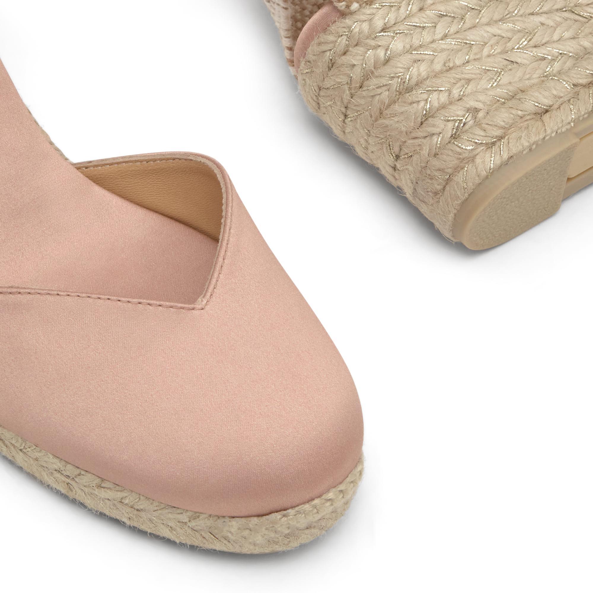 Alpargata de cuña Chiarita en raso con cierre de pulsera