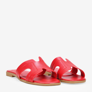 Sandalias planas rojas destalonadas
