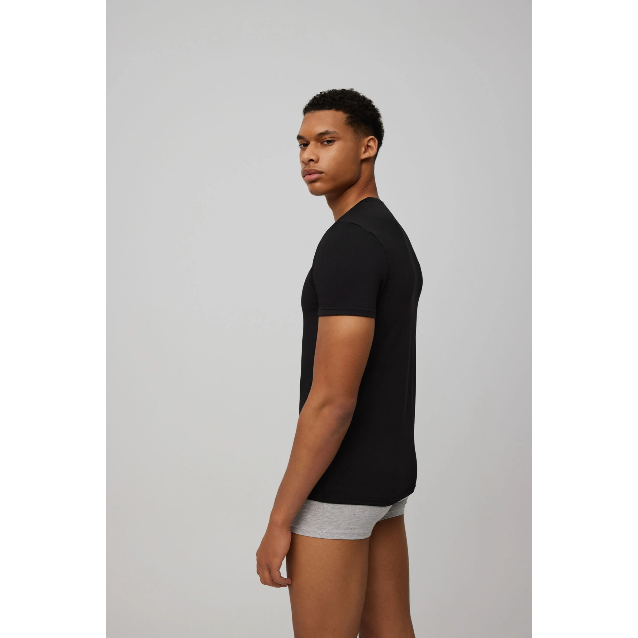 Maglia termica con scollo a V e maniche corte, nera