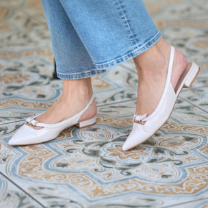 Ballerine slingback in simil pelle verniciata con fibietta strass