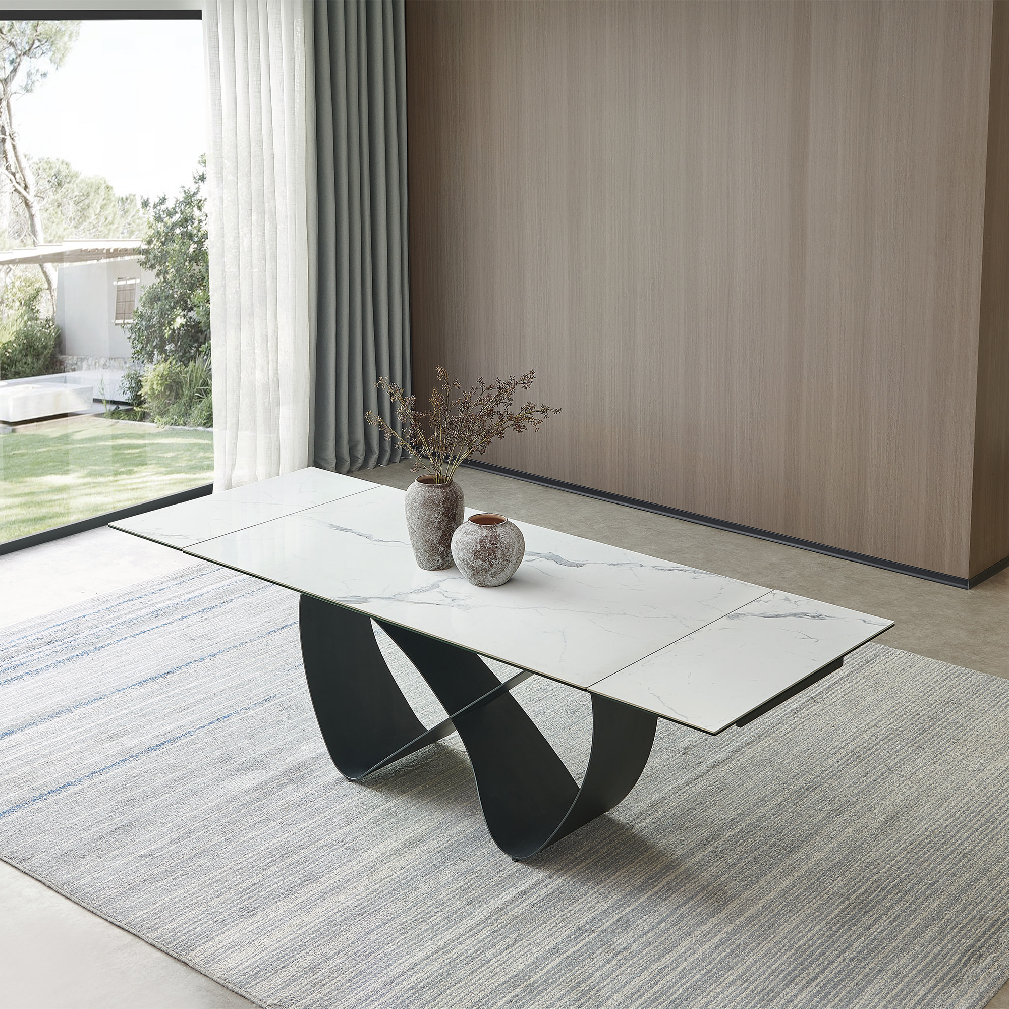 Mesa extensible de comedor – Porcelánico y negro