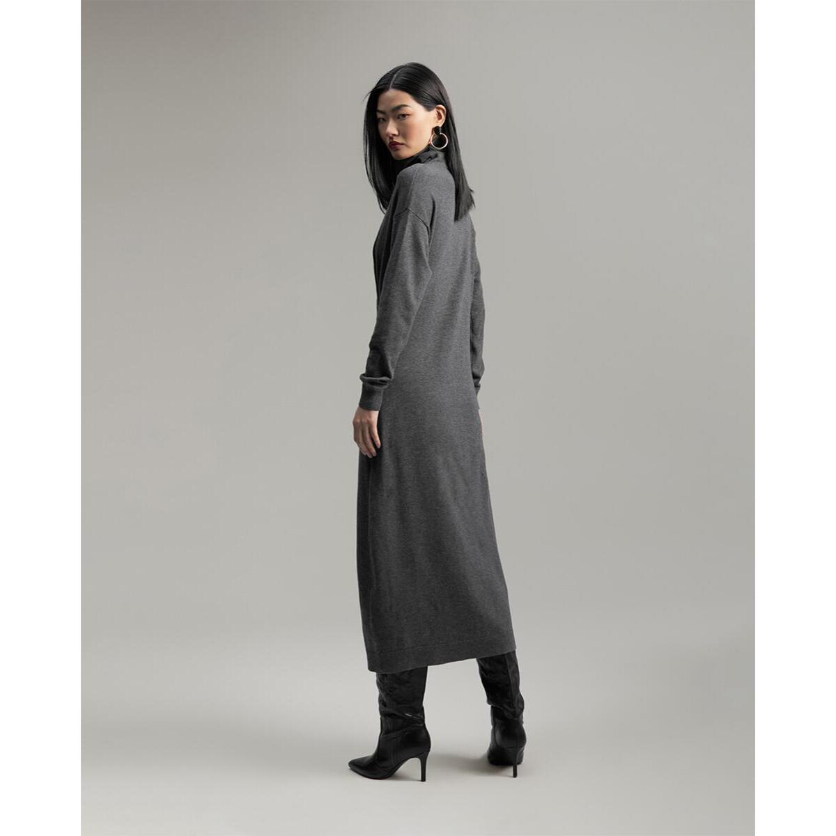 abito midi in maglia grossa con bottoni e spalline