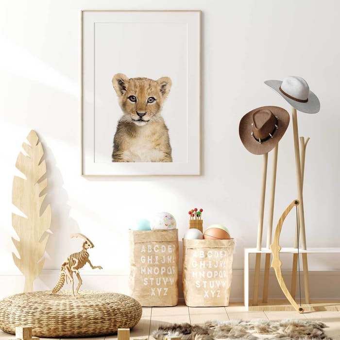 Affiche enfant bébé lionceau  Affiche + cadre en bois - Chêne