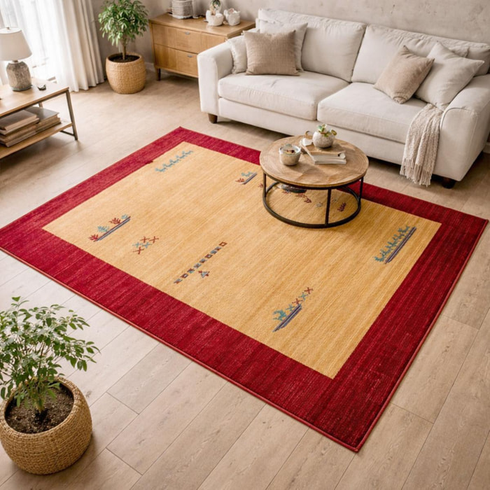 Tapis Tevu beige et rouge au motifs d'inspiration Ethnique