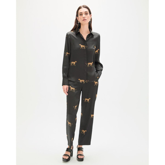 Camicia in raso con stampa leopardata
