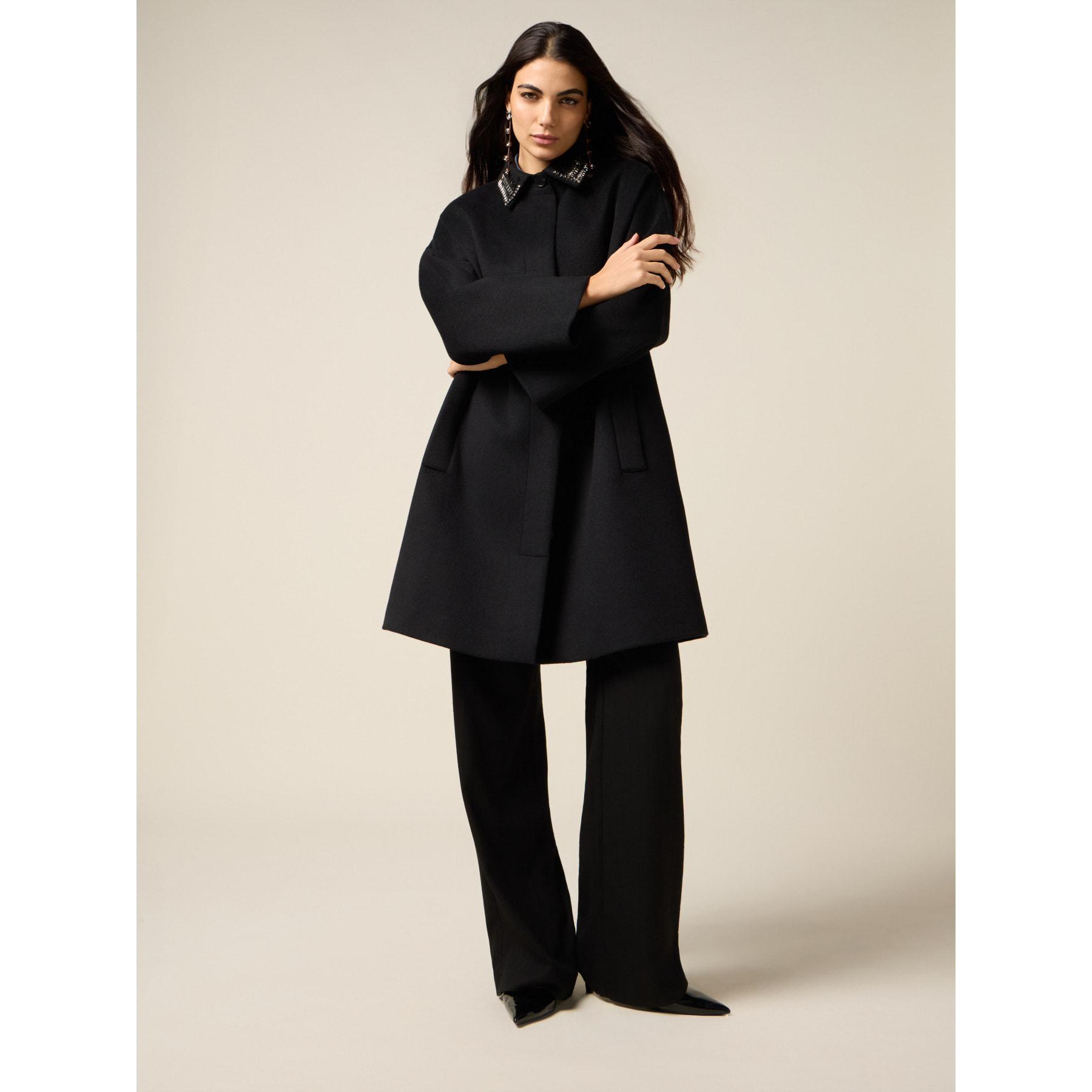 Oltre - Abrigo de mezcla de lana con cuello joya - Negro